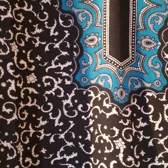 Tunic - Picture 2 of 3